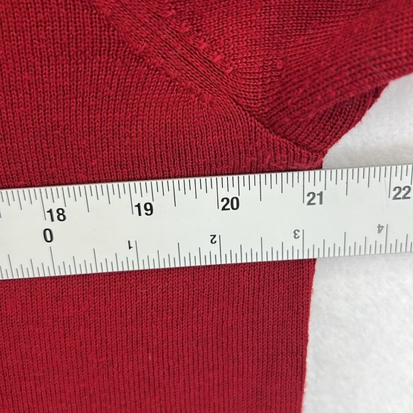 Club Room Men’s Sweater Size M Red V-Neck Pullover Wool/Acrylic Blend - Picture 11 of 12